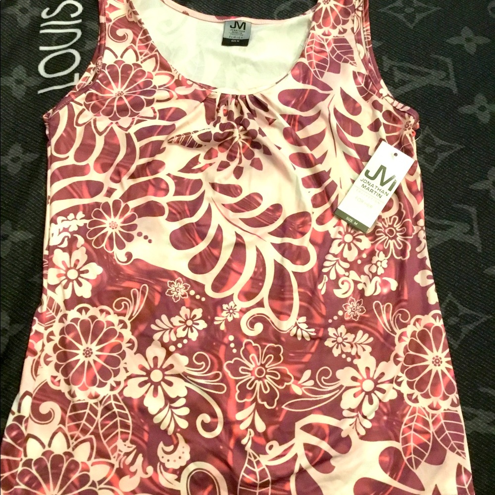 NWT Dressy Tank 🌸